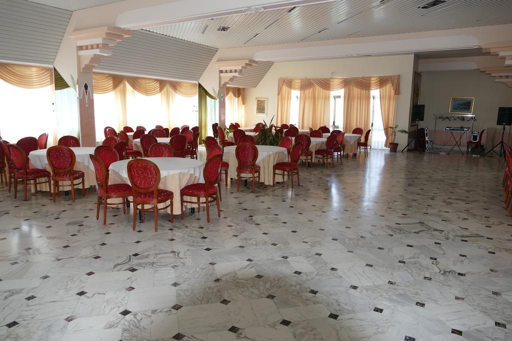 Hotel L'Ulivo Mirabella Eclano Exteriér fotografie